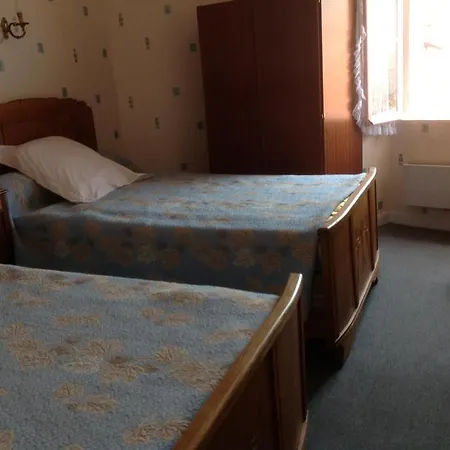 Maria Hotel *